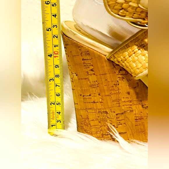 Stuart Weitzman Alex Crochet Ankle Strap Wedge Sandal Espadrille Swamp 10 M - Picture 10 of 10